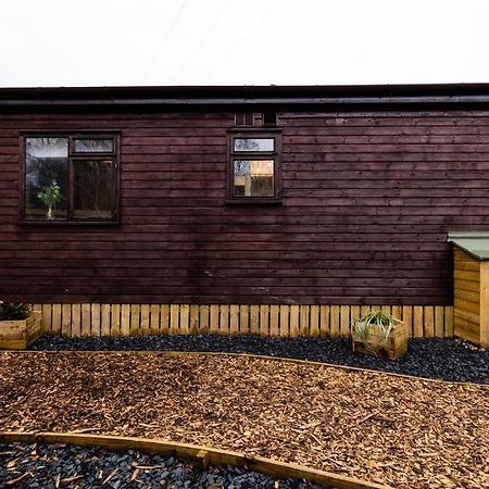 Hambleton The Woodland Lodge - Wood Fired Hot Tub And Firepit מראה חיצוני תמונה